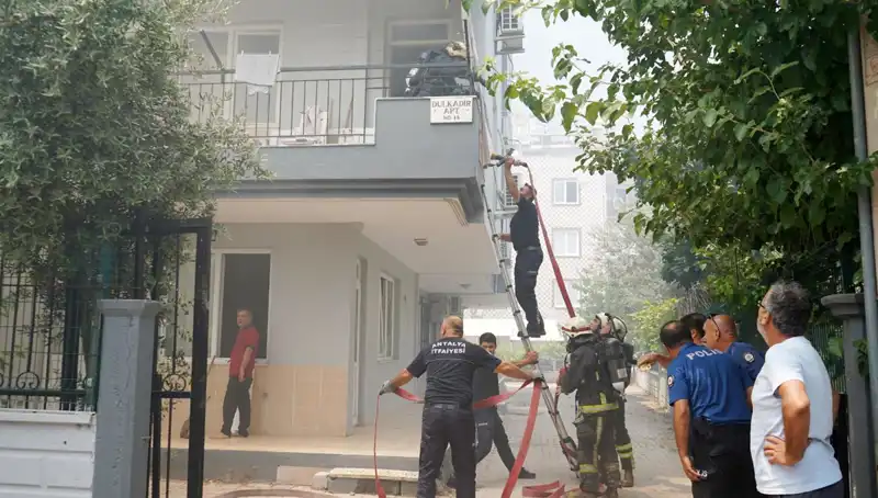 Kendi Arkadaşının Kardeşine Kızan Genç, Yangın Çıkardı