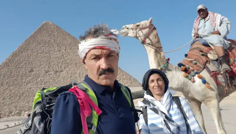 Şırnaklı Çift, İnek Masraflarını Kullanarak 40 Ülkeyi Gezdi!