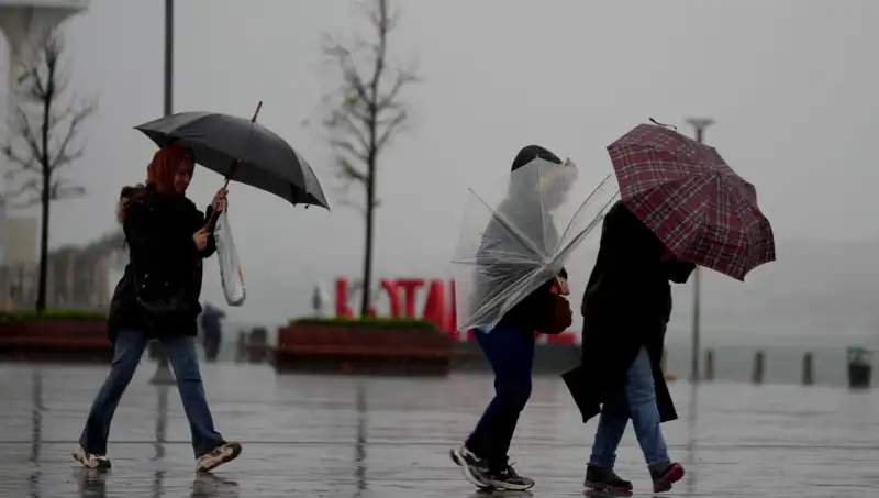 İstanbullulara Kritik Uyarı: Kuvvetli Sağanak İstanbul'u Vuracak!