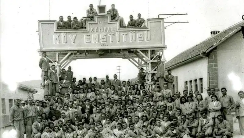 17 Nisan: Köy Enstitüleri'nin Kuruluş Yıl Dönümünde Eğitim Devrimi