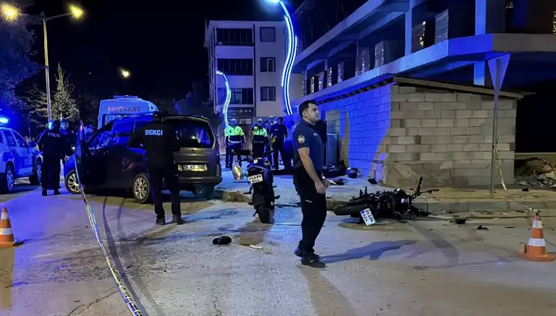 Motosiklet Kazasında İki Genç Hayatını Kaybetti: Feci Çarpışma ve Detayları