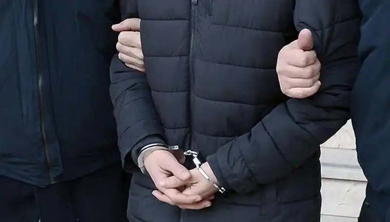 Sakarya'da 32 Yıldır Aranan Zanlı, Polisi Şaşkına Çevirerek Yakalandı