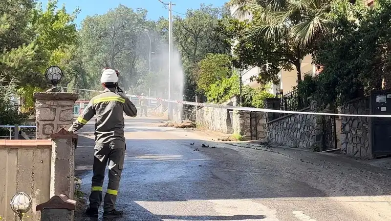 Bursa'da Doğalgaz Patlaması: Üç İşçi Yaralandı, Hayat Devam Ediyor