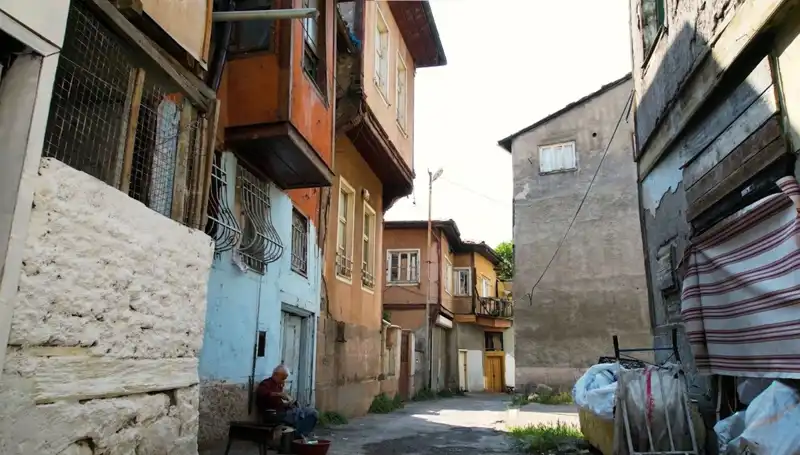 Ankara’nın Tarihi Yahudi Mahallesi: Hoşgörünün İzleri Zamanla Silinmiyor