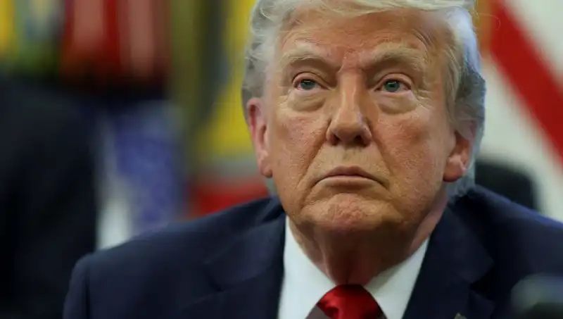 Trump’tan Şaşırtan Açıklamalar: "Hem Ülkeyi Hem Dünyayı Yönetiyorum"