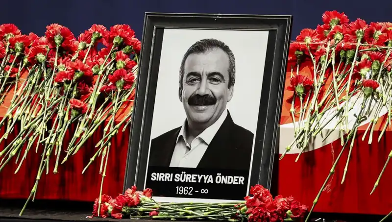 Meclis'te Sırrı Süreyya Önder Anması: Yakınlarından Duygu Dolu Anlar