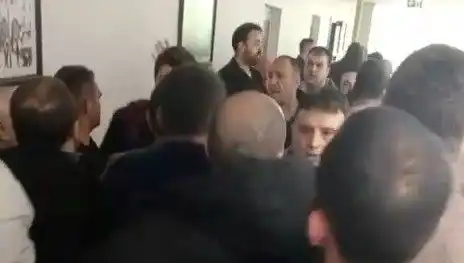Karamürsel Belediyesi'nde İhale Kavgası İddiaları Ortaya Çıktı