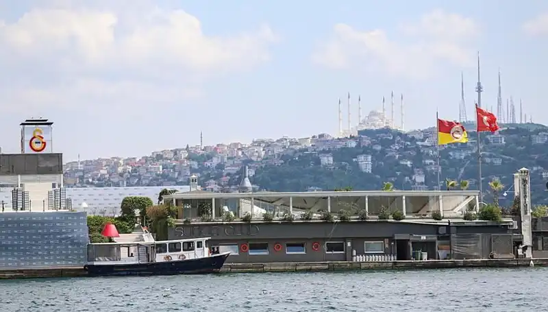 2. Abdülhamid'in Mirasçıları Galatasaray Adası İçin 15 Yıl Sonra Mahkemeye Gitti