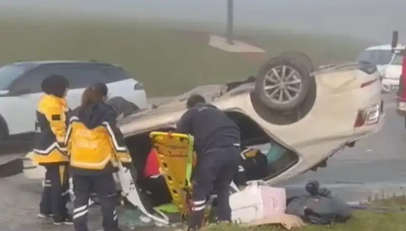 Sakarya'da Trafik Kazası: Hayatını Kaybeden Ve Yaralılar Var!