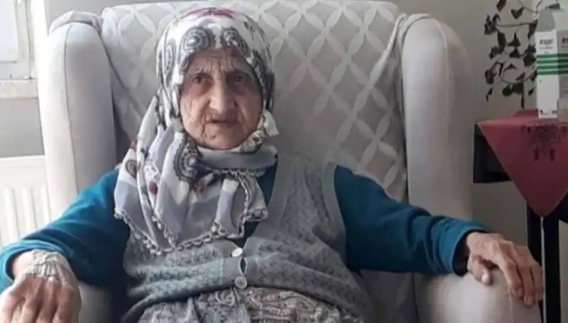 Yaşlı Kadına Otomobil Çarpması: Hüzünlü Kaza Detayları