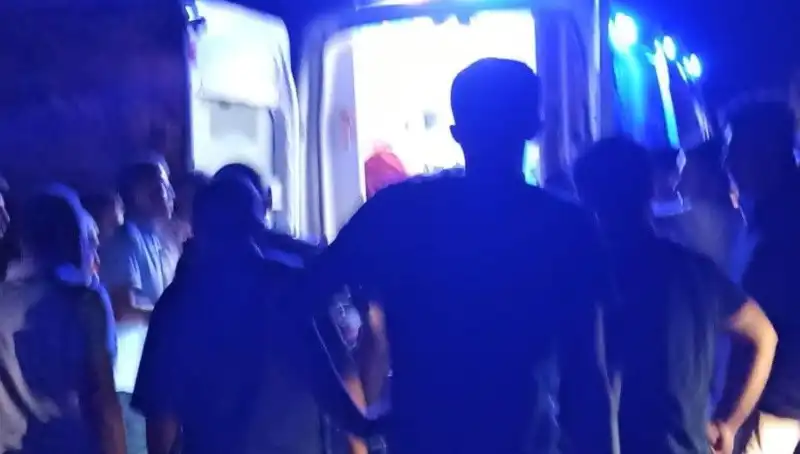 Uçurumun Kenarındaki Korkunç Kaza: Otomobil Yüzlerce Metre Düştü