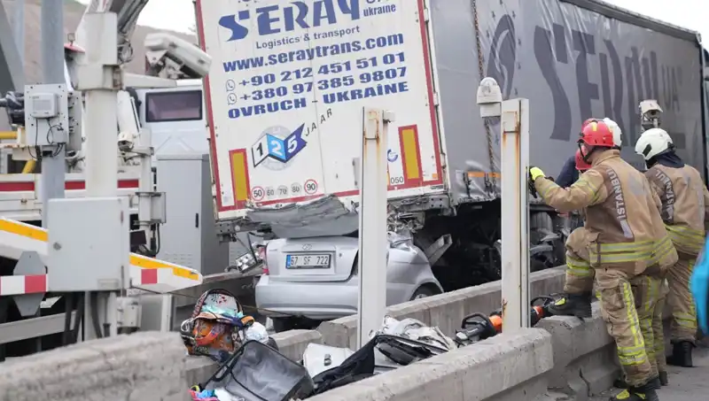 Bayram Tatilinde Trafikte Yaşanan Üzücü Olaylar: 72 Can Kaybı
