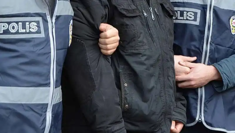 Bursa'da Kaçak Sigara Operasyonu: 4 Şüpheli Gözaltına Alındı