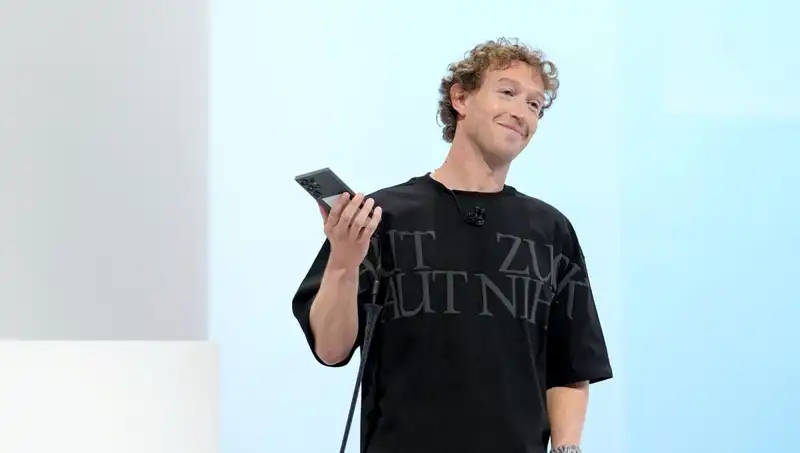 Zuckerberg'in Gizli Yapay Zeka Projeleri: 100 Milyon Dolarlık Beyin Avı Ortaya Çıktı!