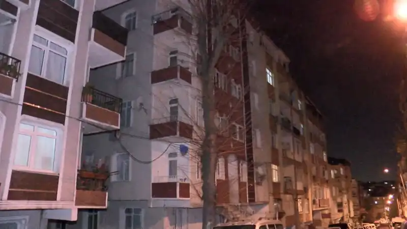Altı Katlı Binada Yaşanan Korkutucu Olay, Apartman Tahliye Edildi