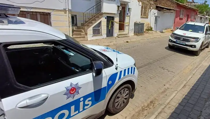 Evden Gelen Korkutucu Kokuların Ardındaki Kayıp Bireyin Dramı
