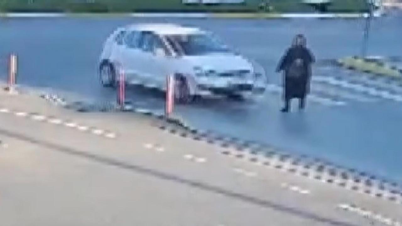 Araç Çarptı, Yardım Beklerken İkinci Kaza Geçirildi