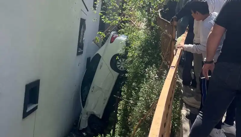 Kağıthane'de Dehşet Verici Olay: Metrelerce Sürüklenen Aracın Korkunç Hikayesi