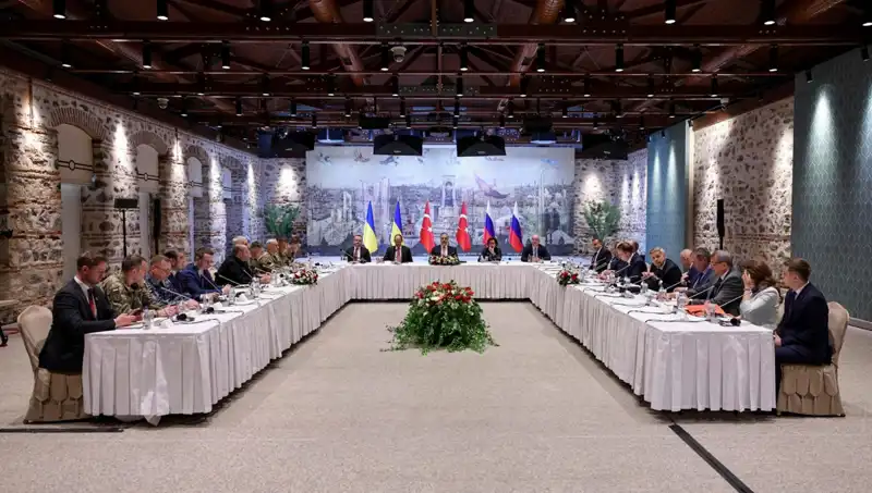 Putin'in Tarihi Zirvesi: Diplomatik Arenada Talan Edilen Stratejiler