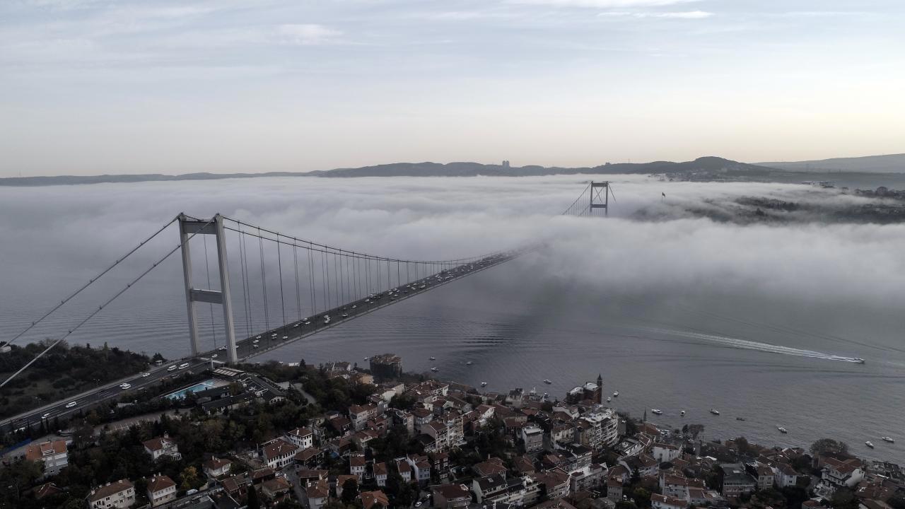 İstanbul Boğazı'nda Gem İ Trafiği Kapatıldı