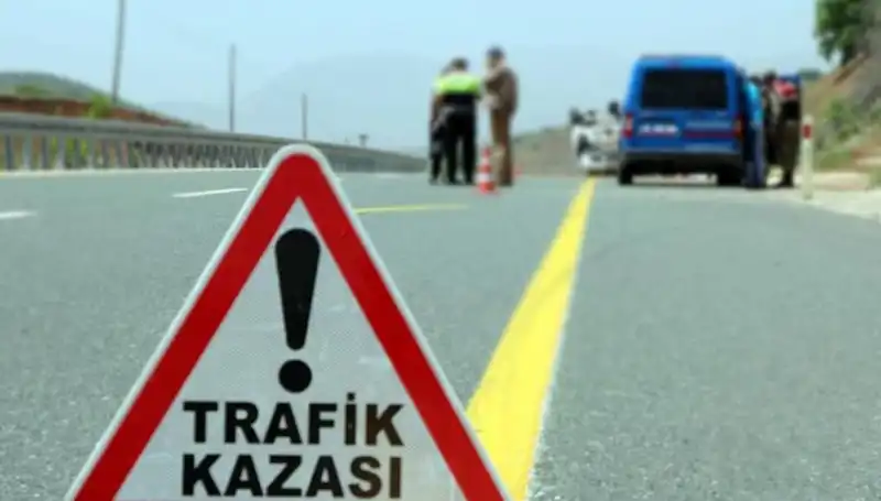 Otomobil ve Kamyon Çarpışması: Bir Kaza Daha, Hayatları Altüst Etti