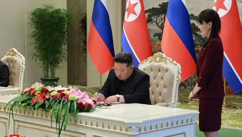Kim Jong Un'un Kız Kardeşi, ABD'yi Nükleer Tehditlerle Uyardı