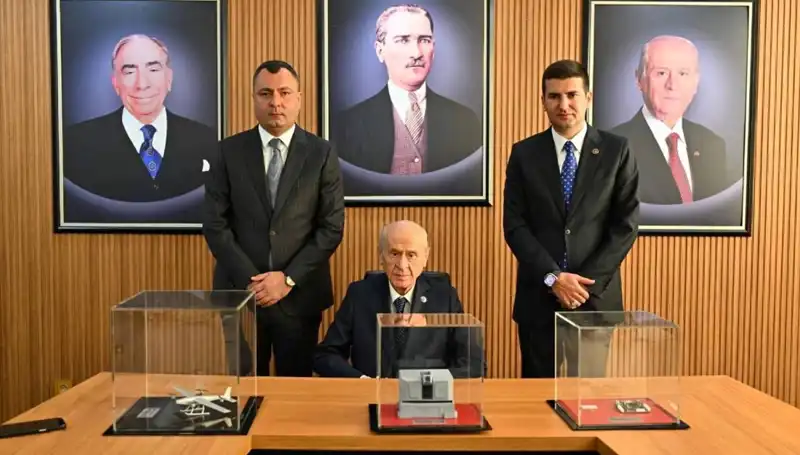 MHP Lideri Bahçeli, Ülkü Ocakları'nda Heyecan Verici Ziyaret Gerçekleştirdi