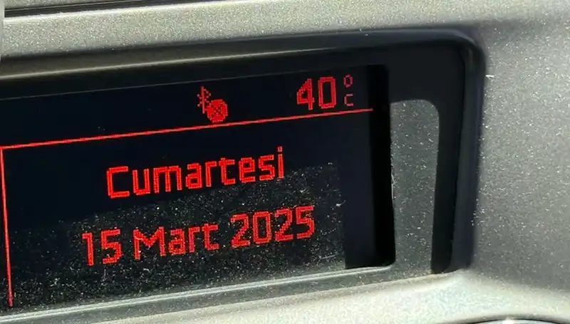 Adana’da Sıcaklık Rekorları Kırılıyor: Termometre 40 Dereceyi Geçti