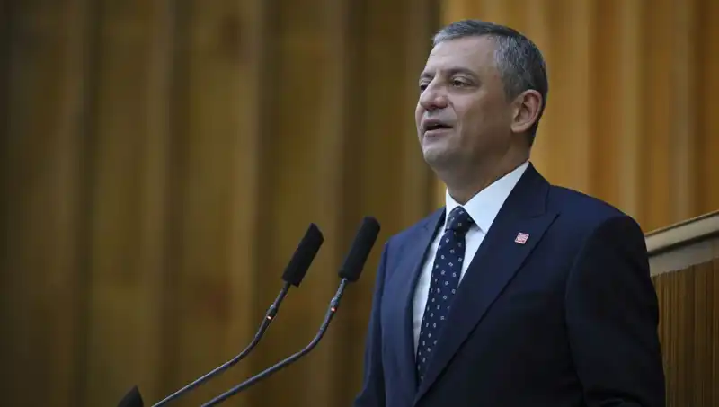 Özel’den CHP Kurultay Davasına Sert Tepki: Siyasi Atmosferi Değiştirecek mi?