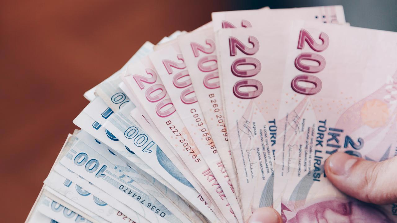 Memurlar ve emekliler için zam oranları açıklandı