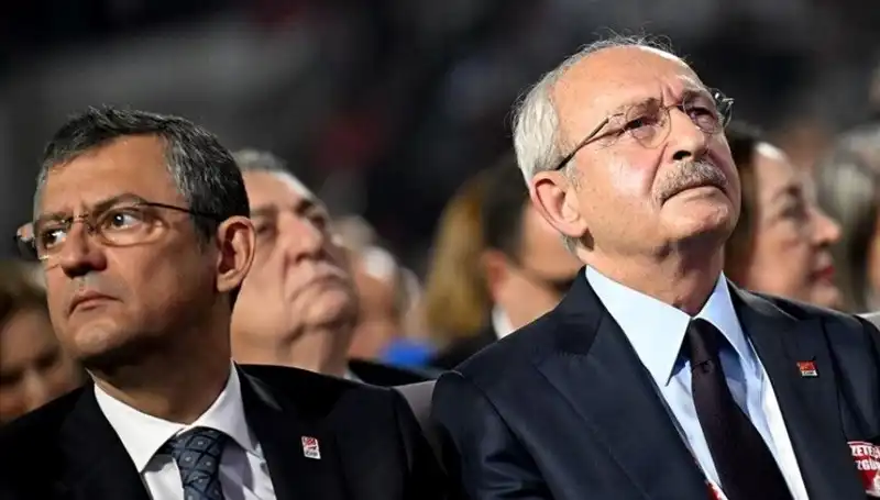 CHP Kurultayı: Kılıçdaroğlu Aday Olacak mı? Partinin Geleceği Nereye Gidiyor?