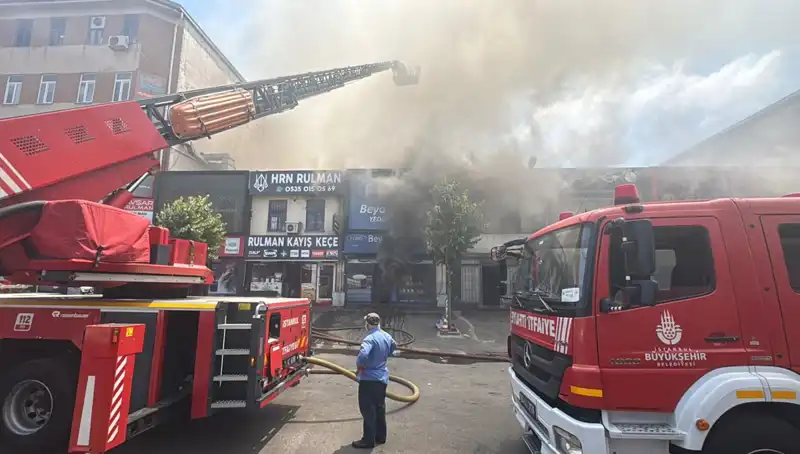 Ümraniye Oto Sanayi Sitesinde Korkutan Yangın: 5 İş Yeri Küle Döndü