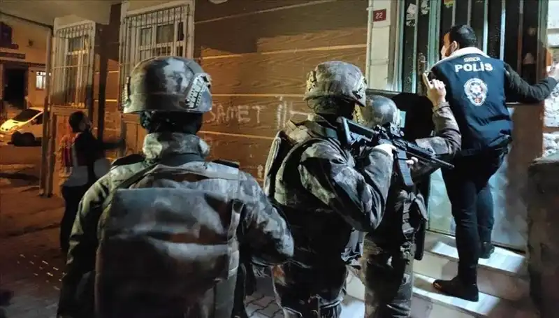 8 İlde Bahis ve Kara Para Operasyonu: 500 Milyon TL’lik Varlıklara El Konuldu!