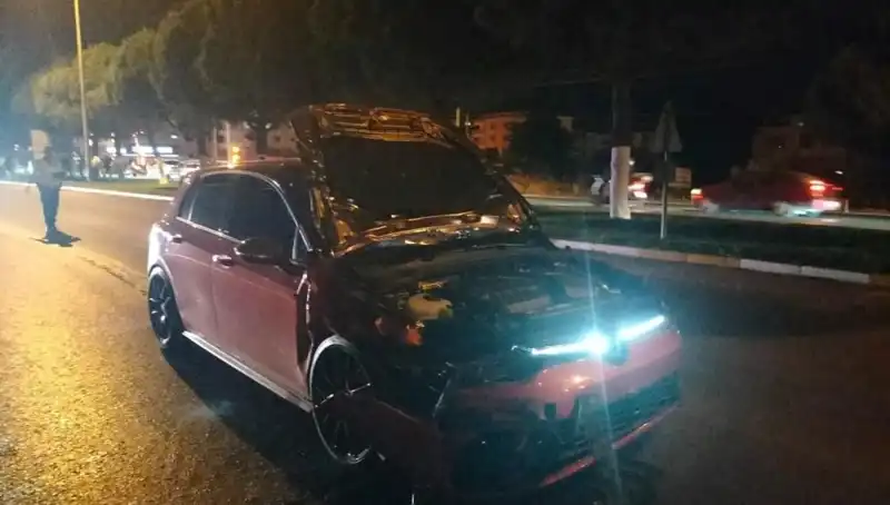 Balıkesir'deki Korkunç Kaza: Otomobil ve Motosiklet Çarpıştı, Can Kayıpları Var!