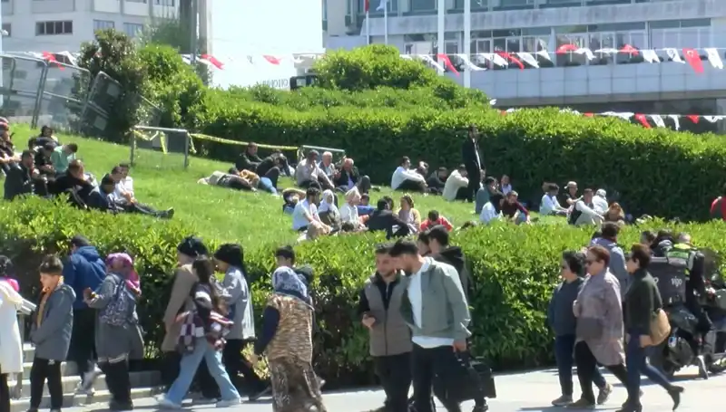 Taksim’de Deprem Yoğunluğu: Şehirdeki Sarsıntılar Ne Anlama Geliyor?