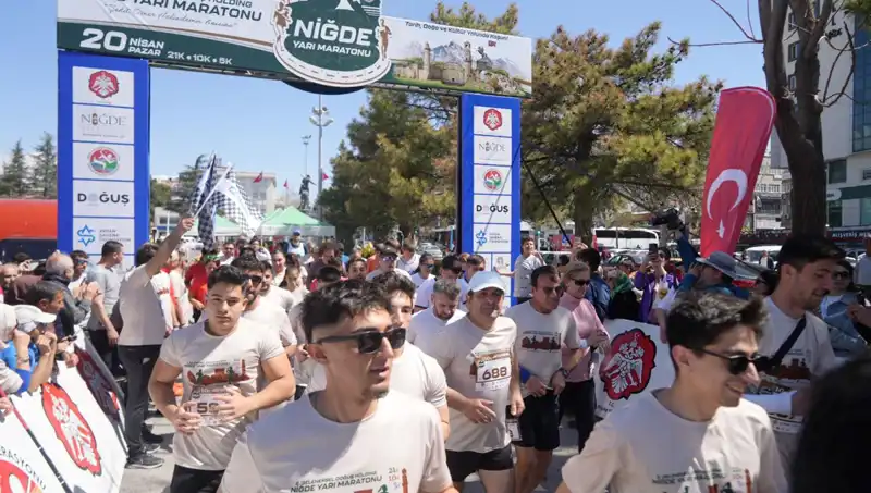 Doğuş Holding Niğde Yarı Maratonu’nda 518 Koşucu Parkuru Salladı