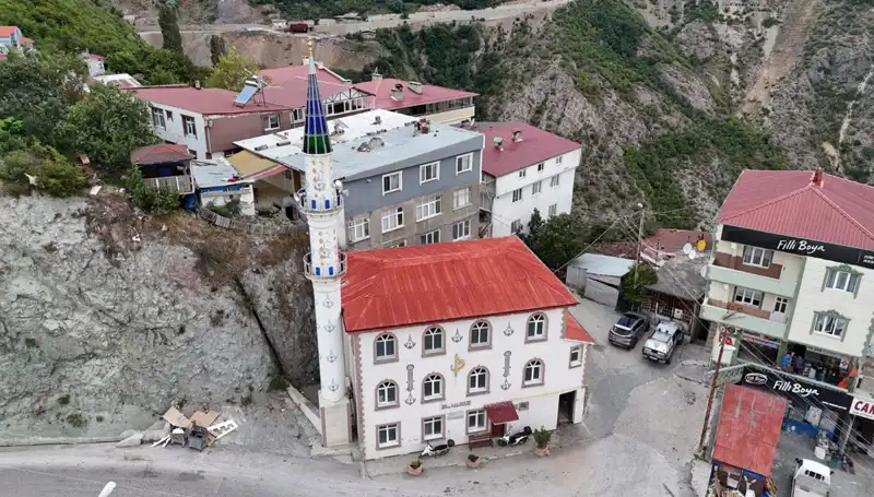 Türkiye Genelinde Çelik Minare Siparişleri Patladı: Maliyeti 500 Bin Lira!