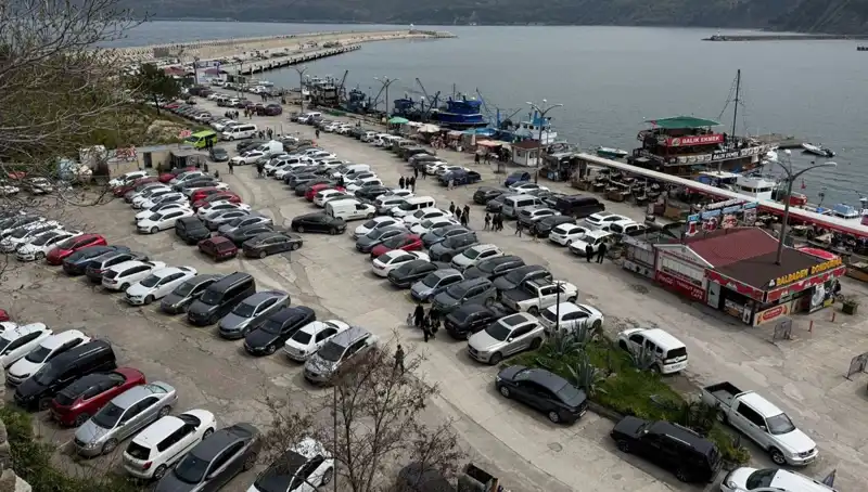 Bayram Tatilinde İlçeye Giriş Yapan Araç Sayısı Rekor Kırdı!