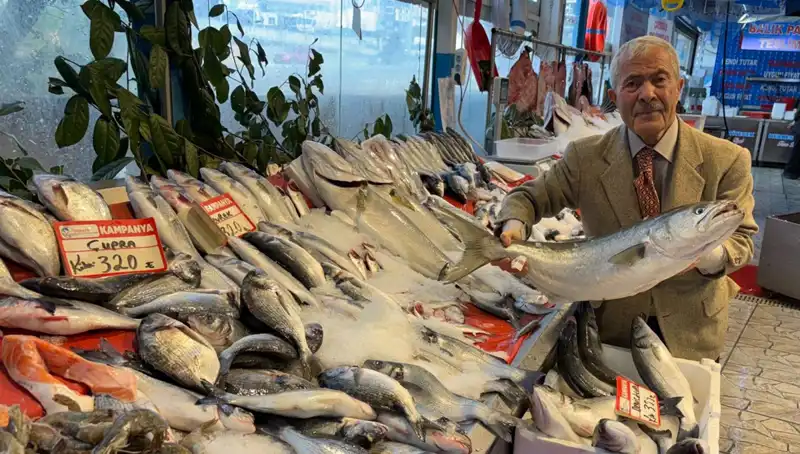 Ramazan Ayında Balık Fiyatları Dibe Vurdu: Tezgahlar Bereket Dolu!