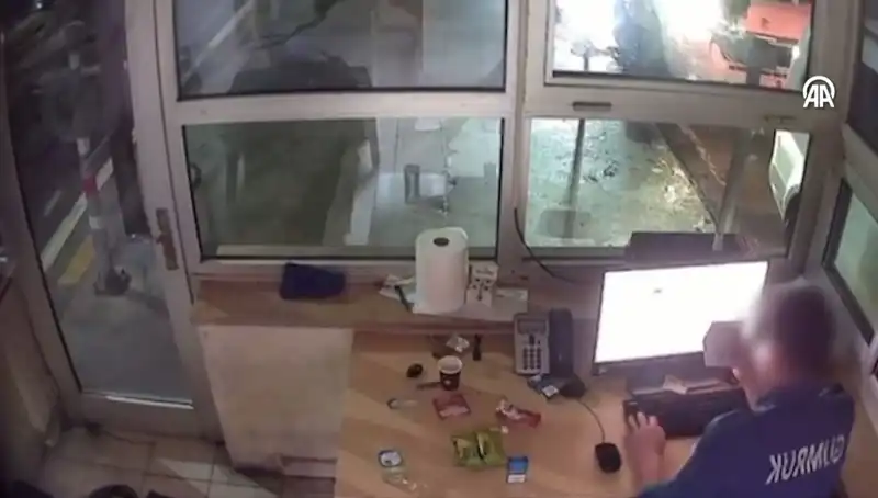 Kapıkule’de Rüşvet Skandalı: 23 Gümrük Memuru Gözaltına Alındı