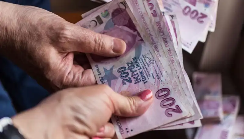 2025 Temmuz'da Memur ve Emekli Maaşına Ne Kadar Zam Bekleniyor?