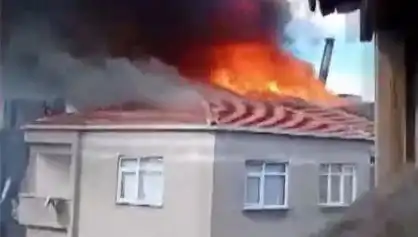 Bağcılar'da Korkutan Yangın: Beş Katlı Bina Alevler İçinde