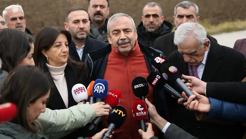 İmralı’dan PKK’ya Çağrı: Sırrı Süreyya Önder'den Öcalan Açıklamaları