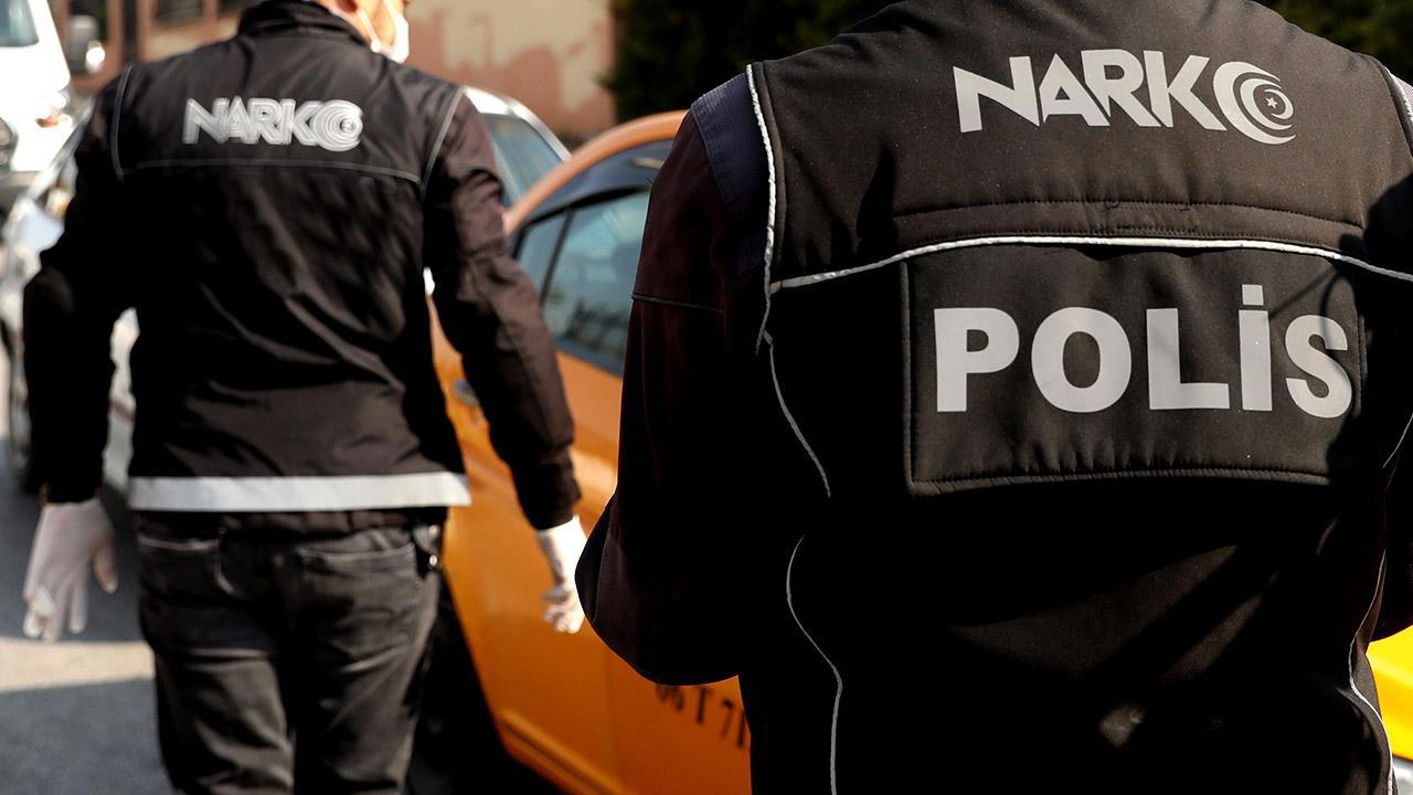 Türkiye genelinde uyuşturucu satıcılarına yönelik operasyon gerçekleştirildi.