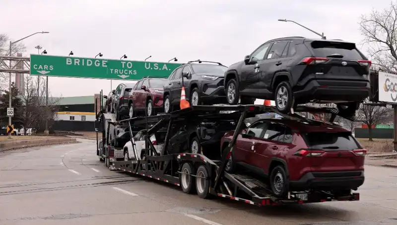 Toyota, ABD Pazarında Hibrit Araçlarını Artırıyor: Sürdürülebilir Geleceğe Adım