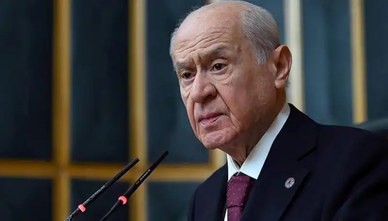 Bahçeli'den CHP'ye Sert Tepki: Sırrı Bey'in İstifası Gerekiyor!