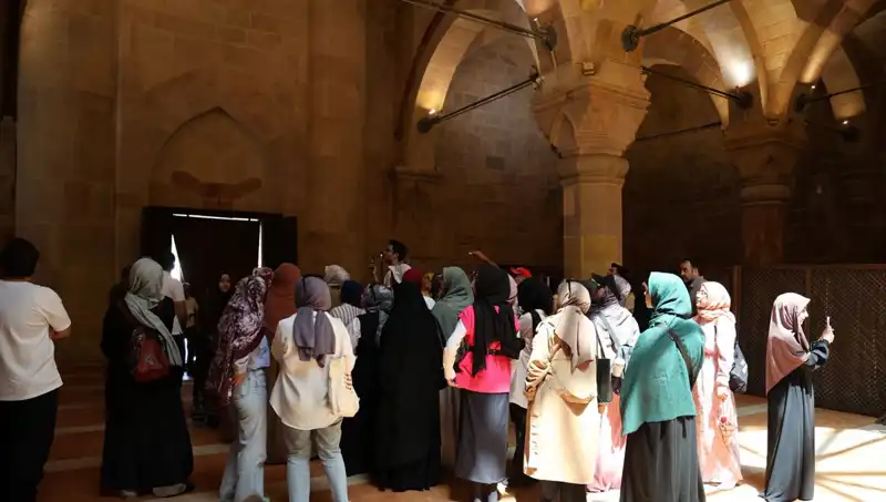 Dünyanın En Garip Dillerini Tanıyın: Kısır Kalemlerin Sırları