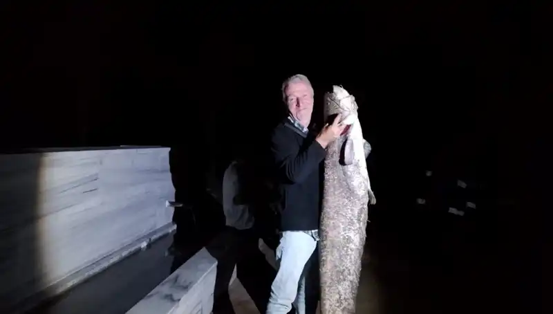 Barajda Oltasına Takılan Avcı: 40 Kilo Ağırlığında Dev Balık