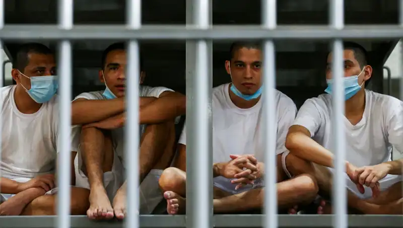 El Salvador, Venezuela için İltica Teklifinde Bulundu: Siyasi Tutuklular Harekete Geçti