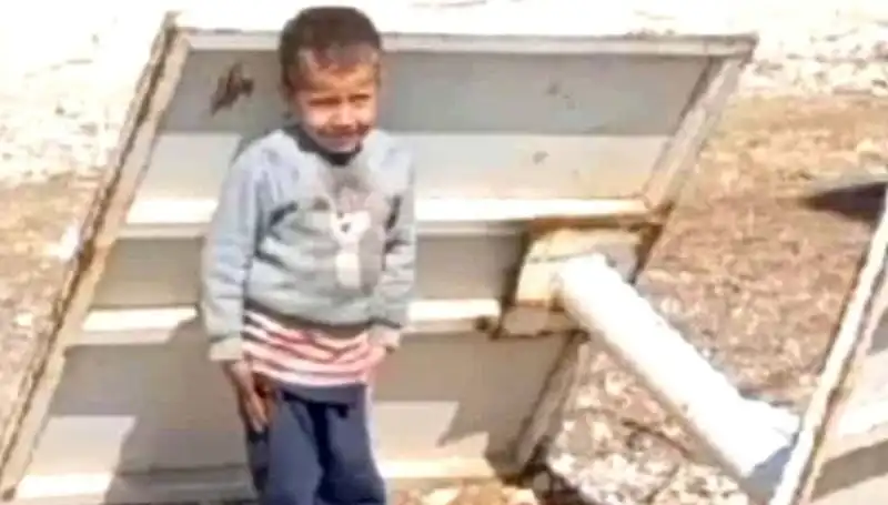 Küçük Çocuğun Sulama Kanalına Düşmesi: Trajik Olay Tüm Şehri Sarstı